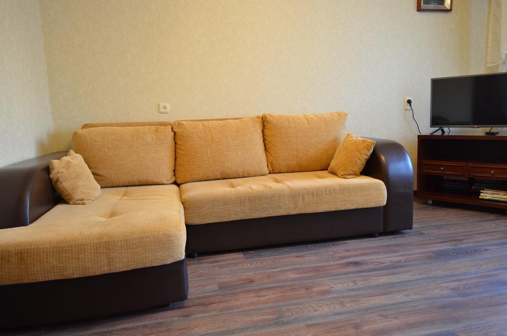 Apartment At Zhukova Street Baranavichy Exterior foto